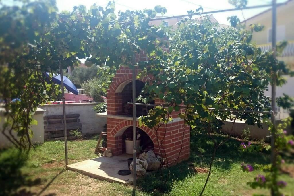 Apartment Vir Εξωτερικό φωτογραφία