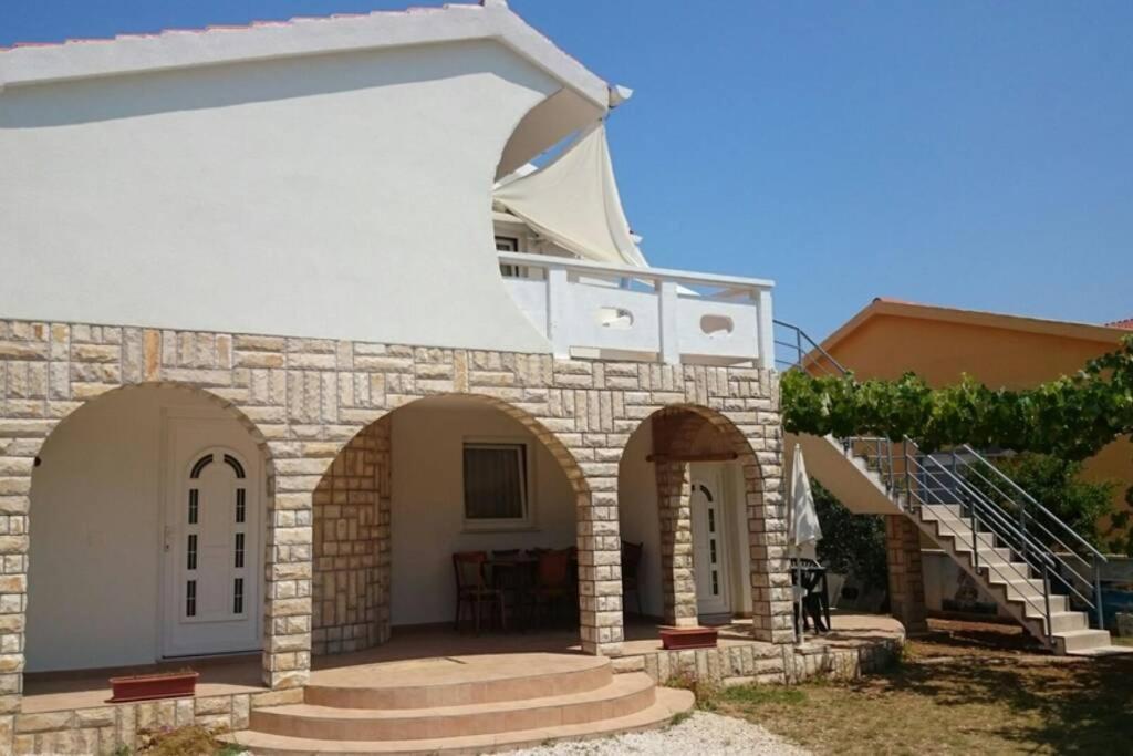 Apartment Vir Εξωτερικό φωτογραφία